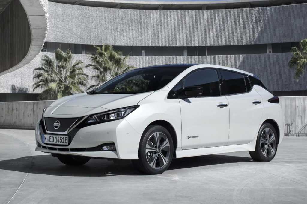 Nissan LEAF – обзор автомобиля