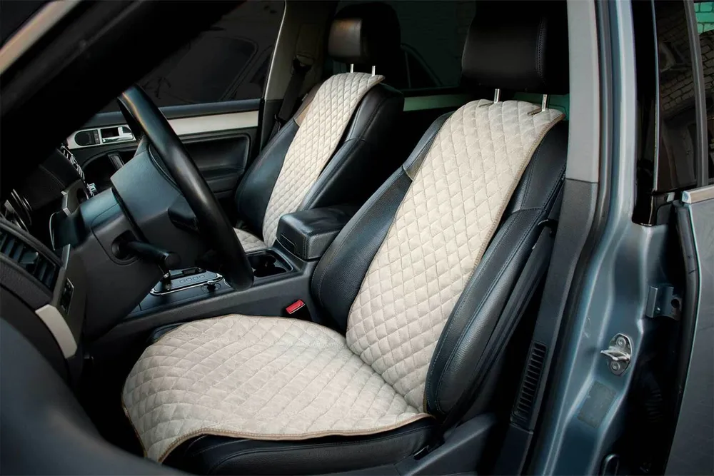 Накидки на сидения: Совершенство Стиля, Комфорта и Заботы о Вашем Автомобиле